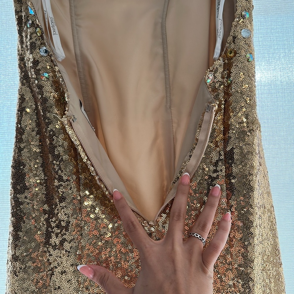 Only worn once Tony bowls long gold sequence dress⭐️ - Picture 7 of 13